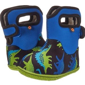 NWT Bogs Unisex-Baby Waterproof Insulated Snow Boot - Size Infant 4